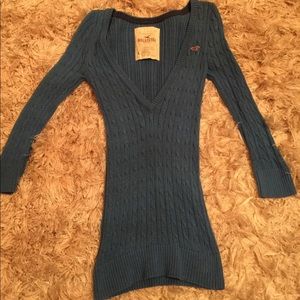 Hollister sweater shirt
